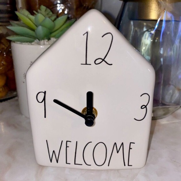 🌟NWT🌟 Authentic RAE DUNN House Shaped “WELCOME” Shelf/Table Clock❣️